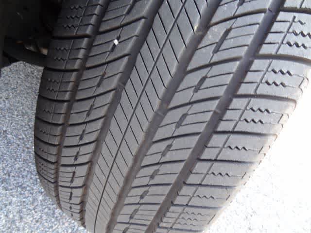Used 2019 Jeep Grand Cherokee Laredo RWD image 35