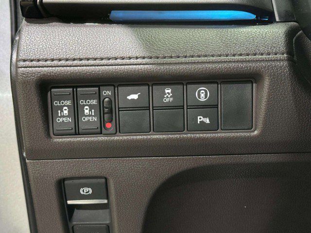 Used 2023 Honda Odyssey Touring image 37