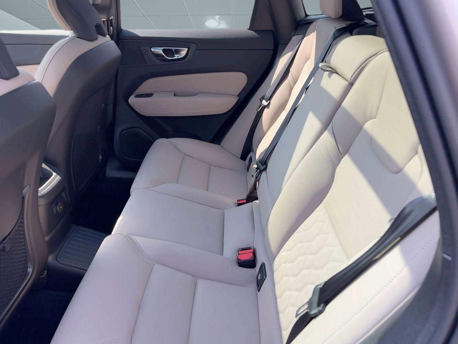 New 2026 Volvo XC60 T8 Plus w/ Protection Package Premier image 24