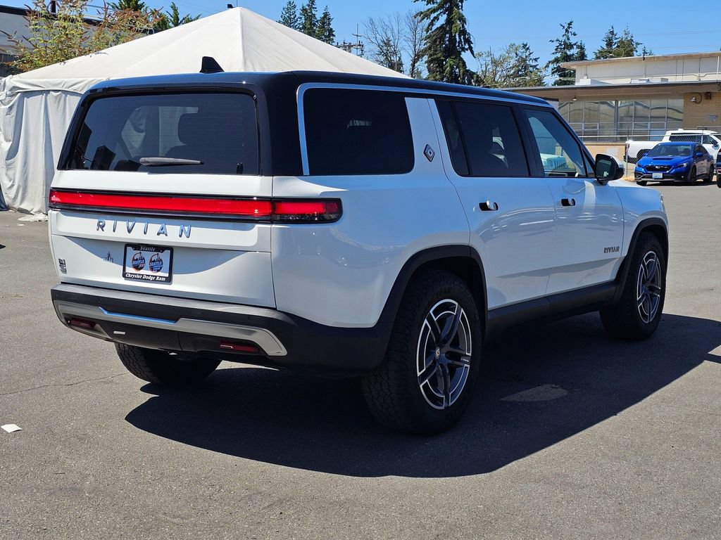 Used 2025 Rivian R1S Adventure Dual AWD/4WD image 7