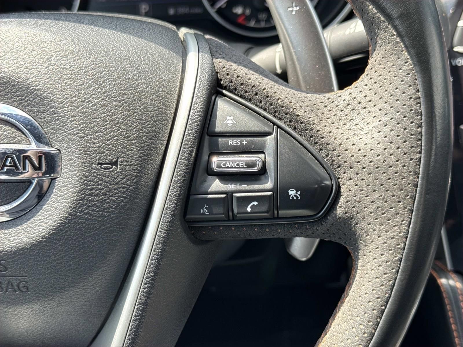 Used 2022 Nissan Maxima SR w/ Sport Mat Group FWD image 14