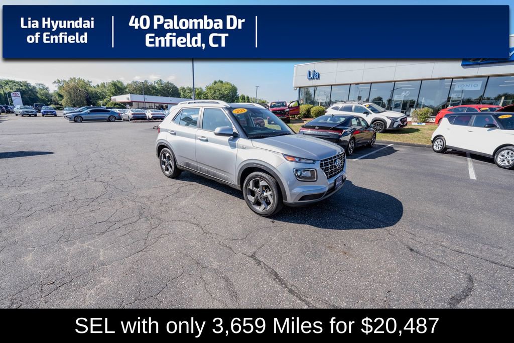 Used 2024 Hyundai Venue SEL