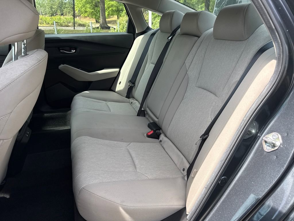 Used 2025 Honda Accord SE image 31