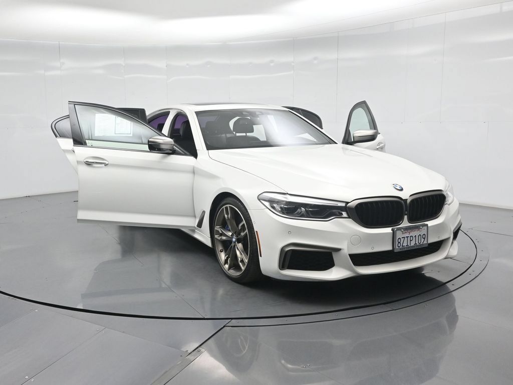 Used 2018 BMW M550i xDrive AWD/4WD image 30