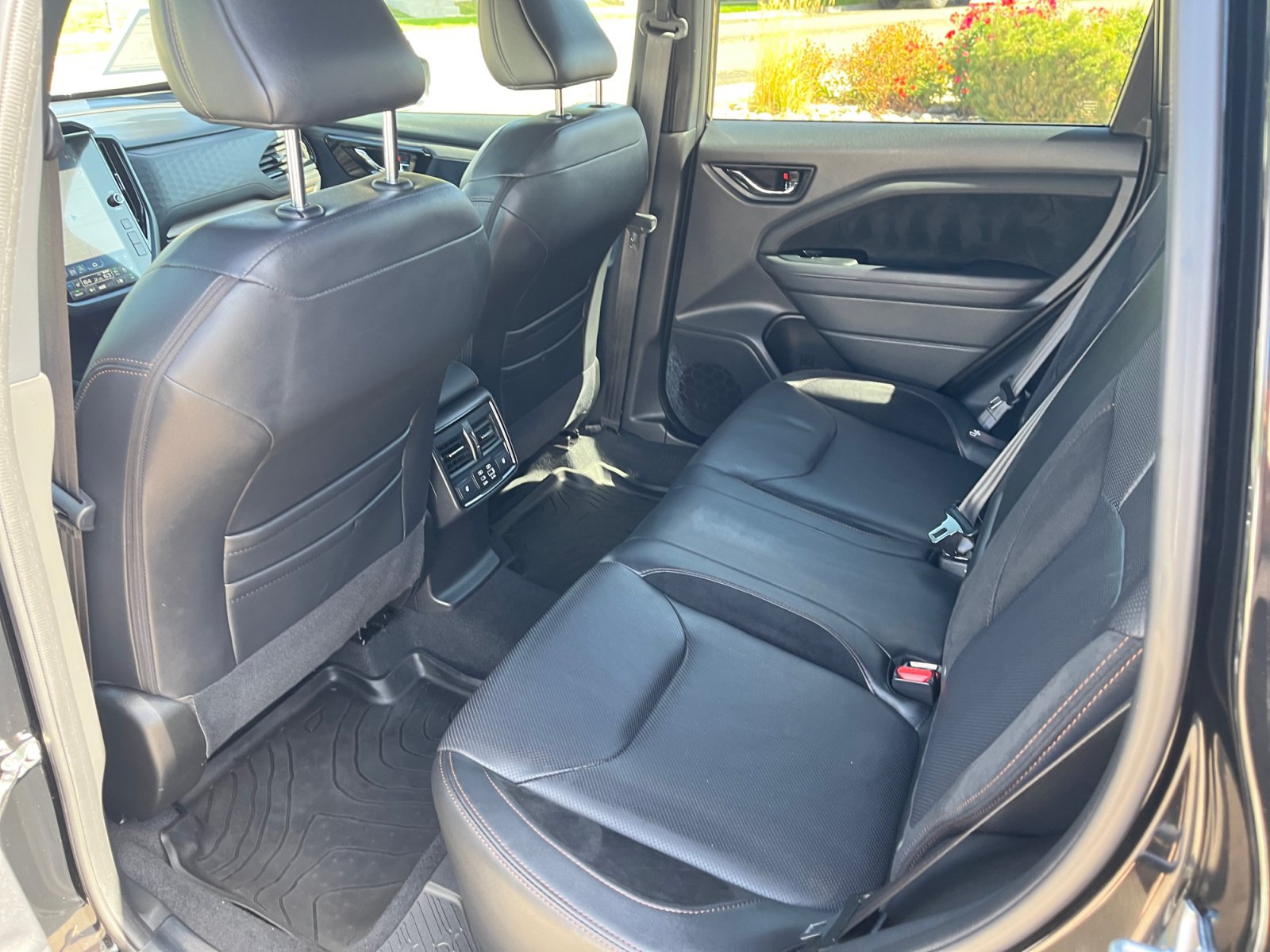 Certified 2025 Subaru Forester Touring AWD/4WD image 17