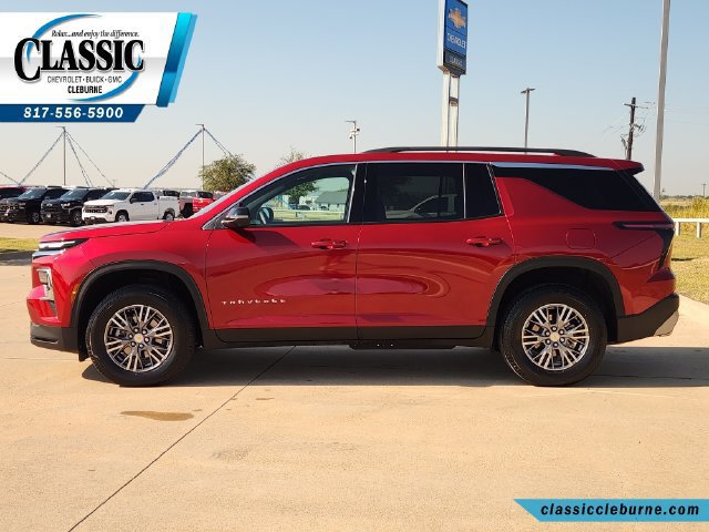 Used 2025 Chevrolet Traverse LT w/ Driver Confidence Package FWD image 7