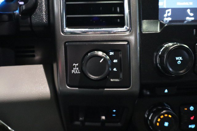 Used 2017 Ford F250 XLT w/ XLT Premium Package AWD/4WD image 40