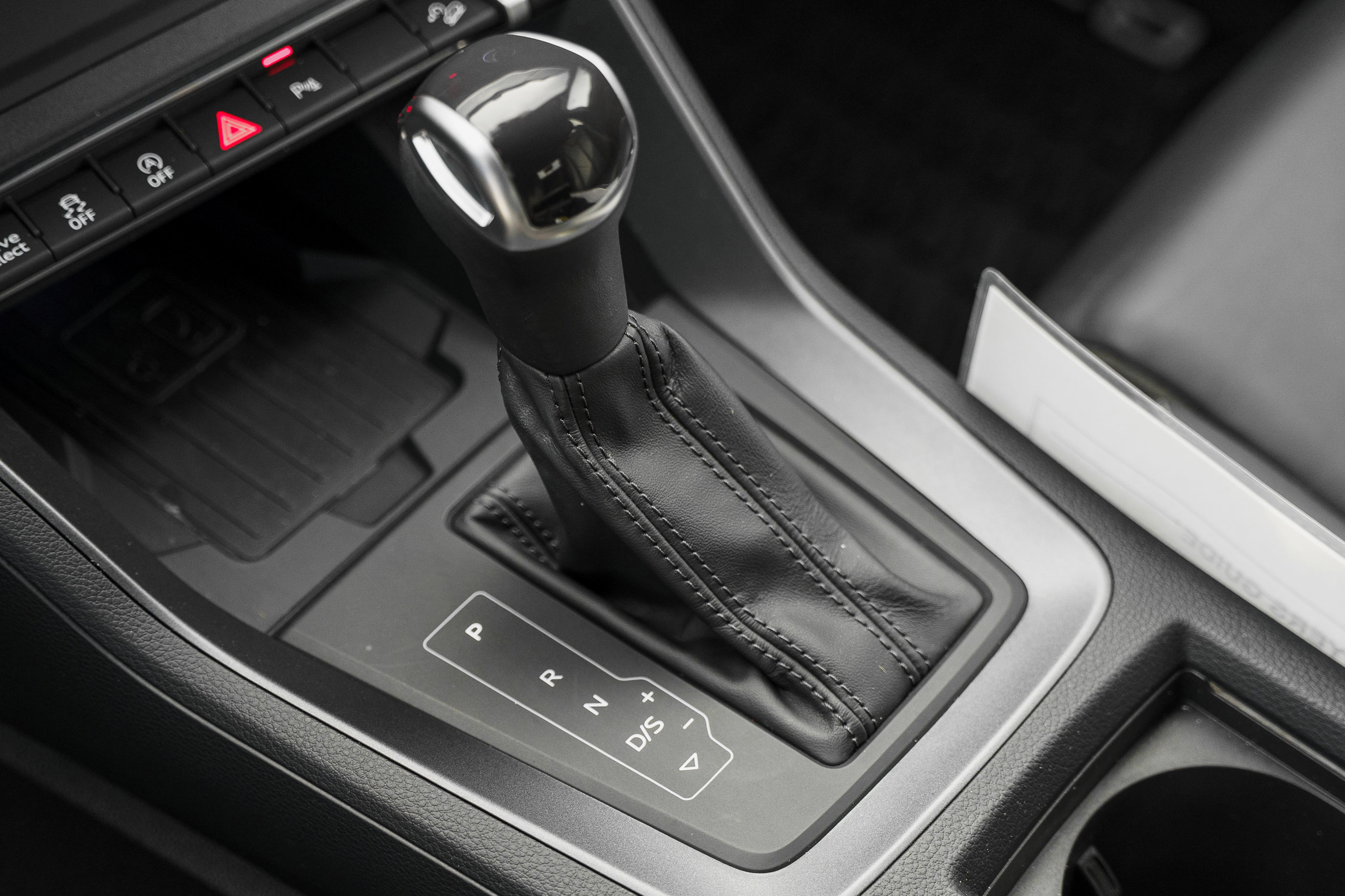 Used 2023 Audi Q3 2.0T Premium Plus w/ Premium Plus Package image 11