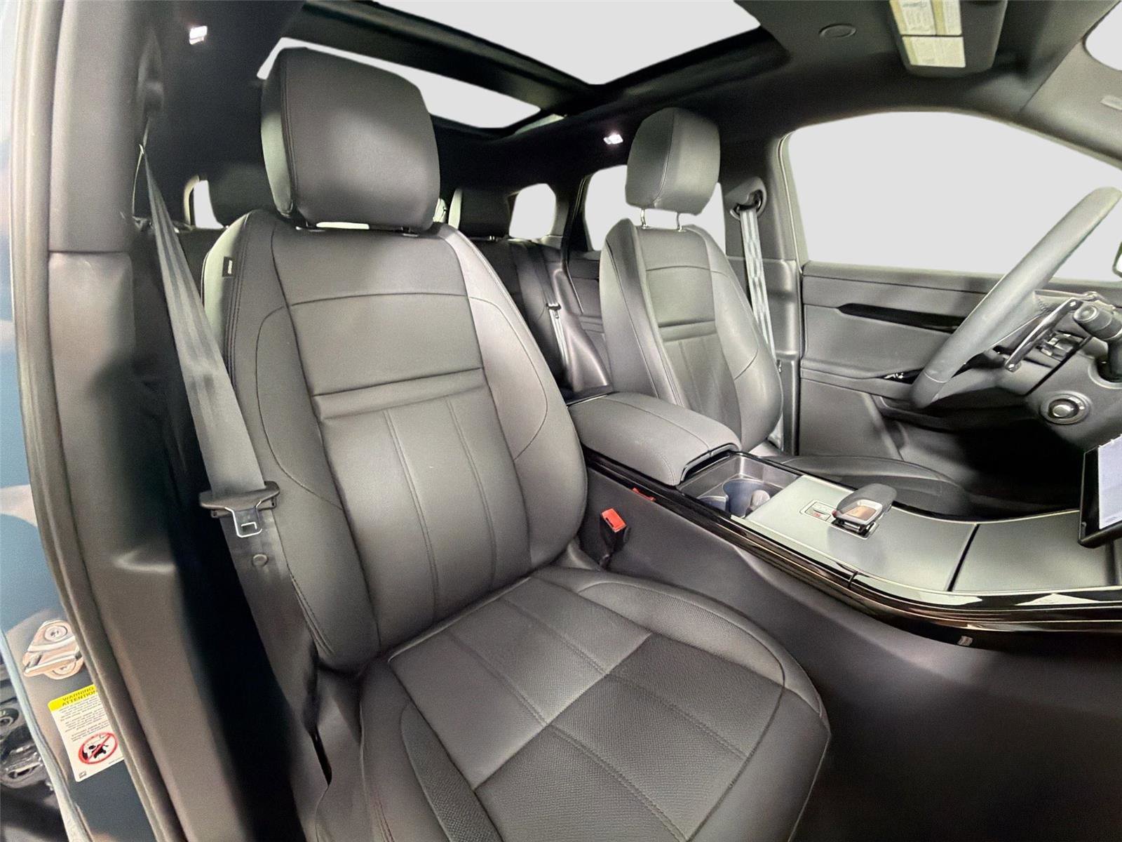 Certified 2025 Land Rover Range Rover Evoque S AWD/4WD image 28