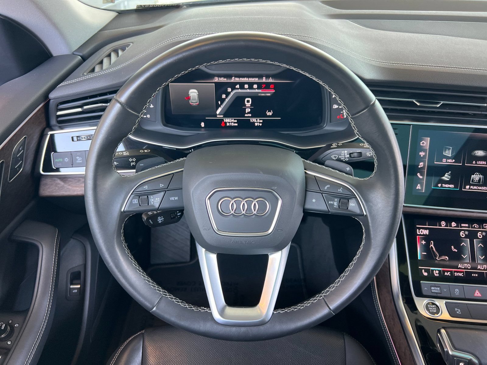Used 2023 Audi Q8 Premium Plus w/ Premium Plus Package AWD/4WD image 14