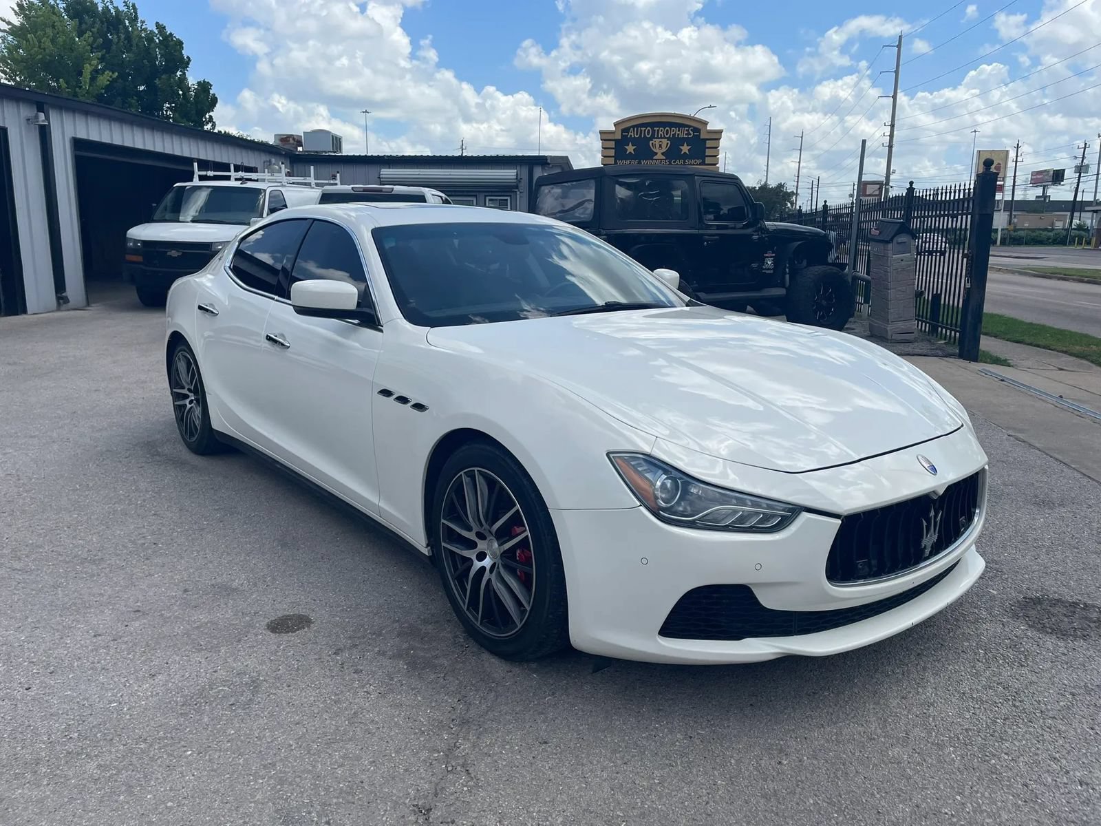 Used 2014 Maserati Ghibli S Q4 AWD/4WD image 3