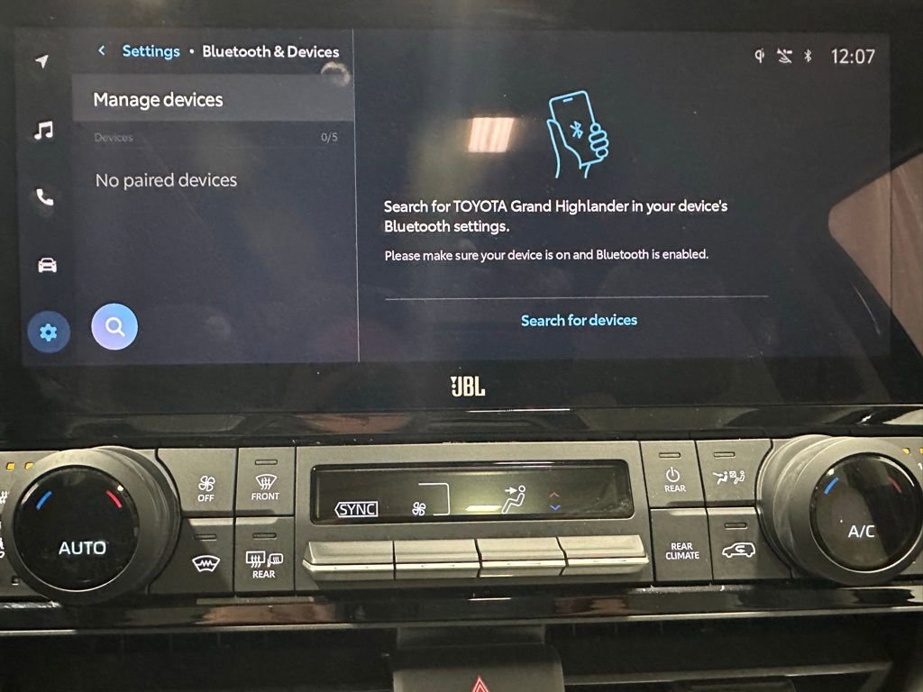 Used 2025 Toyota Grand Highlander AWD image 29
