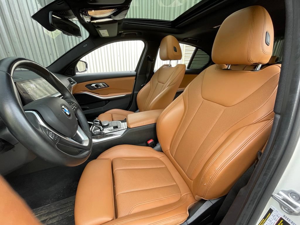 Used 2022 BMW 330i Sedan w/ Driving Assistance Package RWD image 23