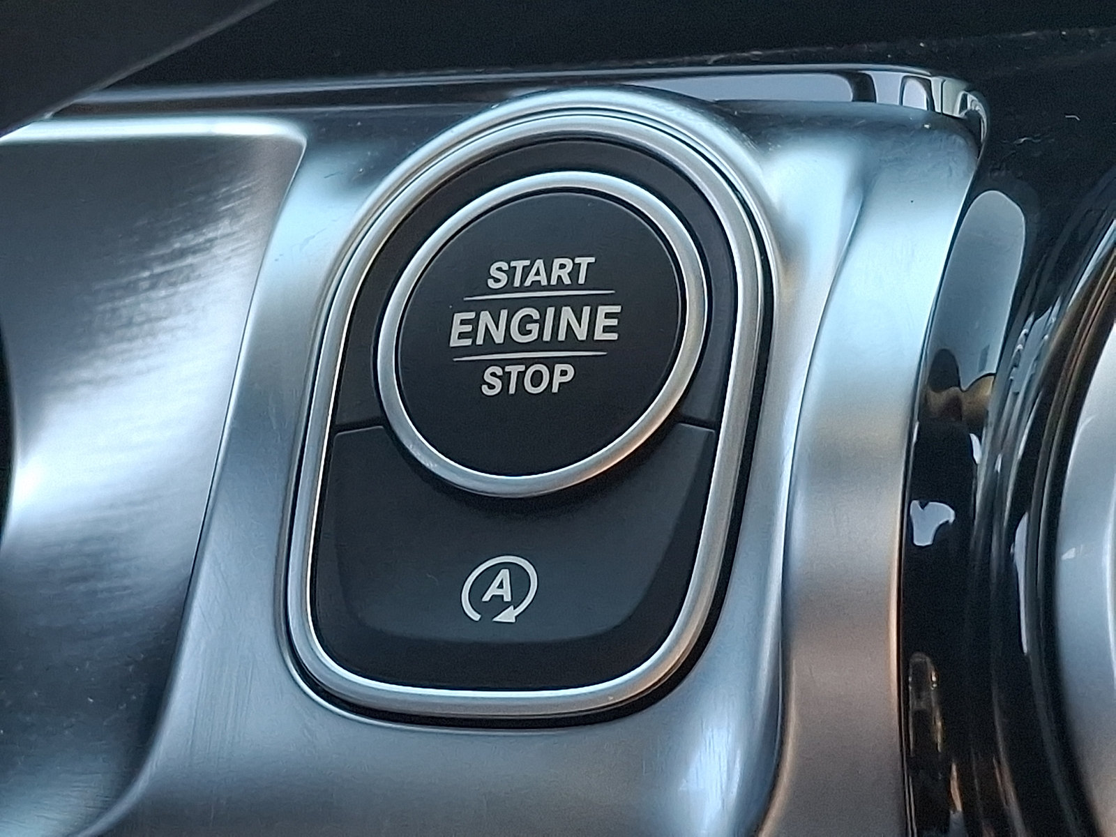New 2026 Mercedes-Benz GLB 250 4MATIC image 18