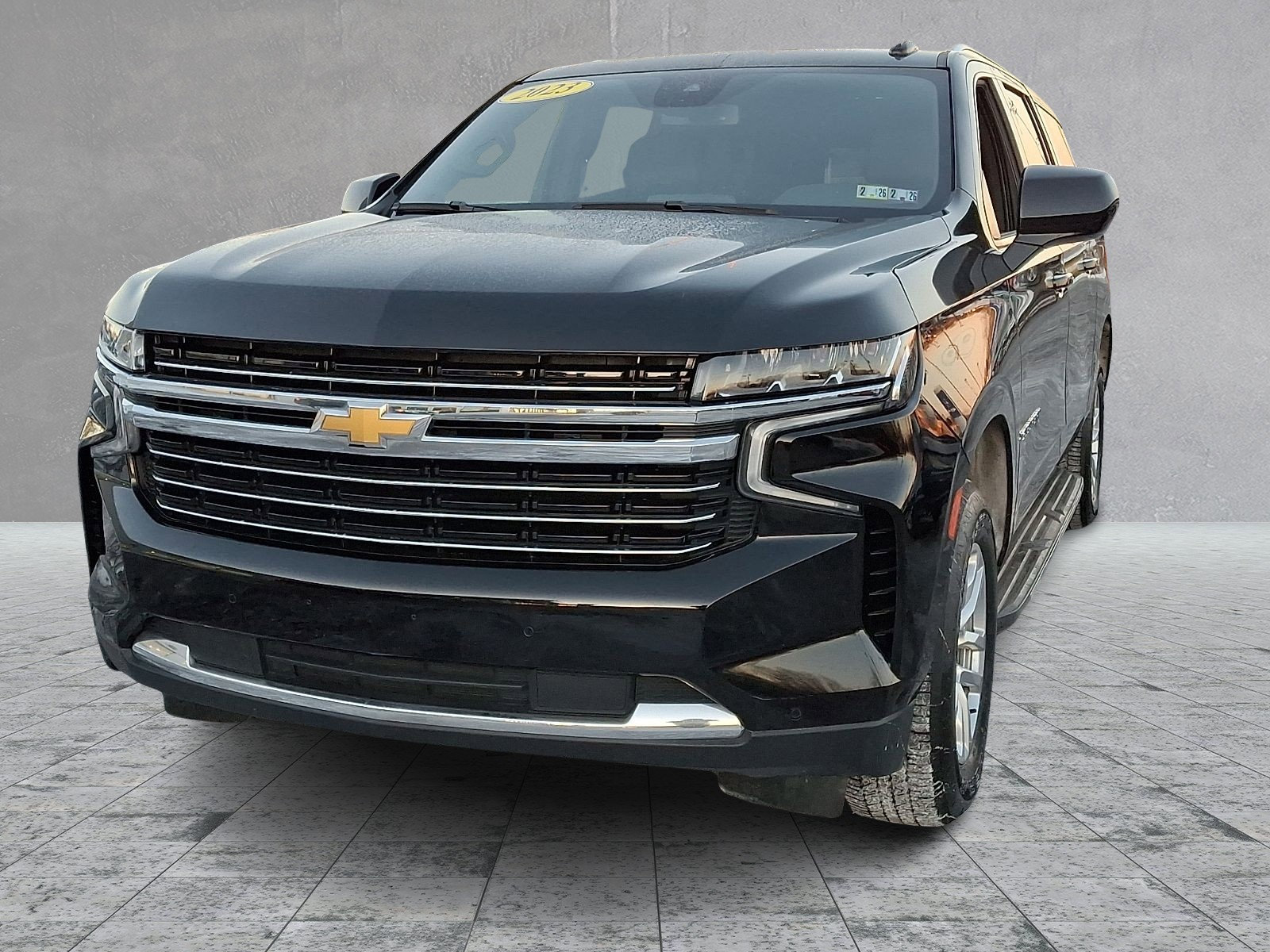 Used 2023 Chevrolet Suburban LT image 4