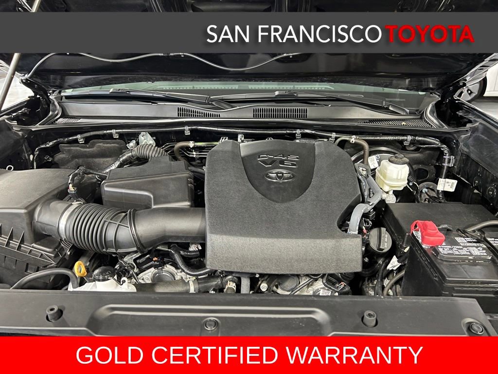 Certified 2022 Toyota Tacoma SR5 AWD/4WD image 38