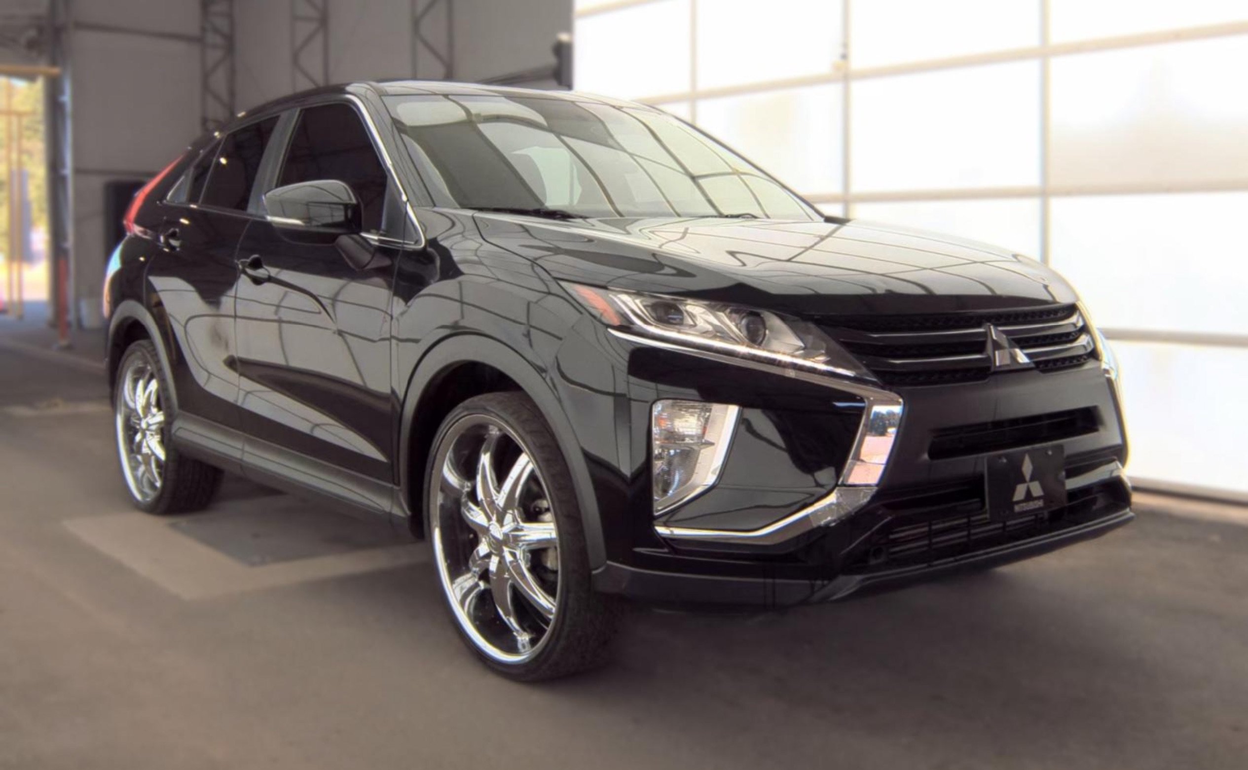 Used 2020 Mitsubishi Eclipse Cross SE FWD image 3