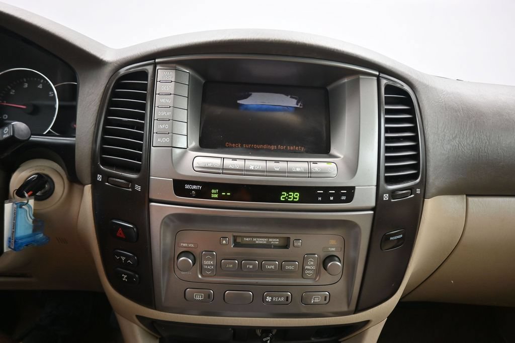 Used 2004 Toyota Land Cruiser AWD/4WD image 20