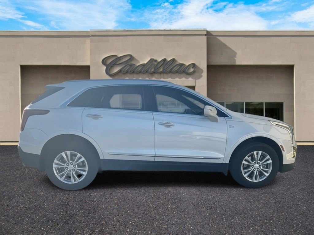 Used 2022 Cadillac XT5 Luxury image 2