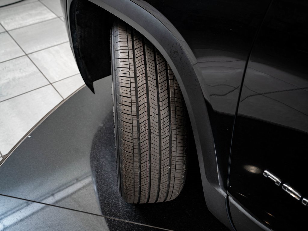 Used 2021 GMC Acadia SLT w/ Preferred Package image 52