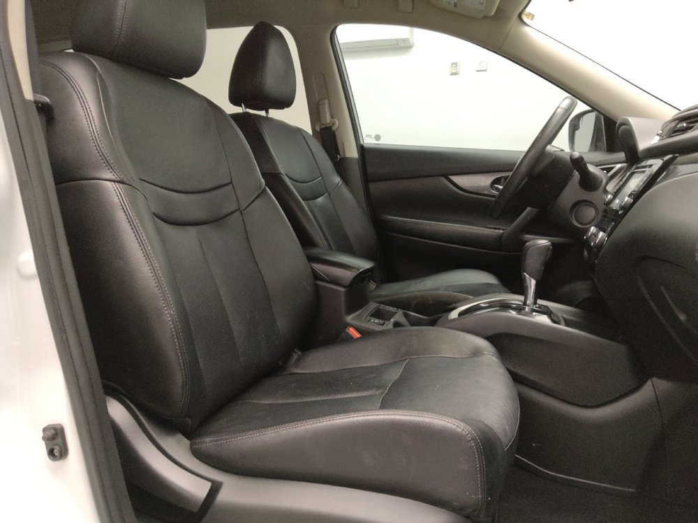 Used 2016 Nissan Rogue SL image 21