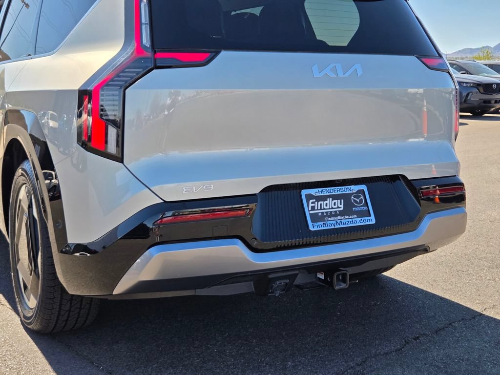 Used 2024 Kia EV9 Land AWD/4WD image 5