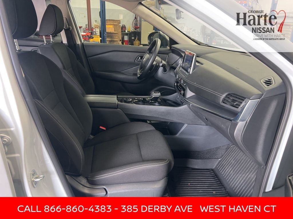 Certified 2025 Nissan Rogue S image 42