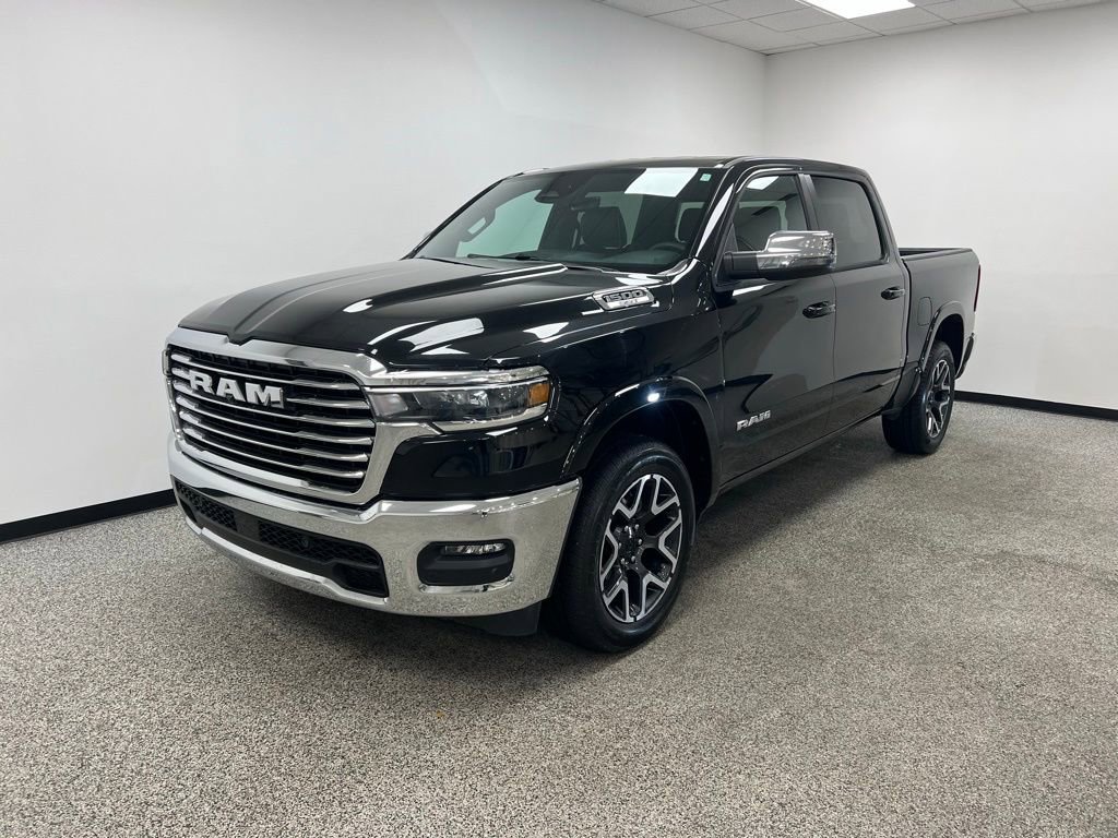 Used 2025 RAM 1500 Laramie image 16