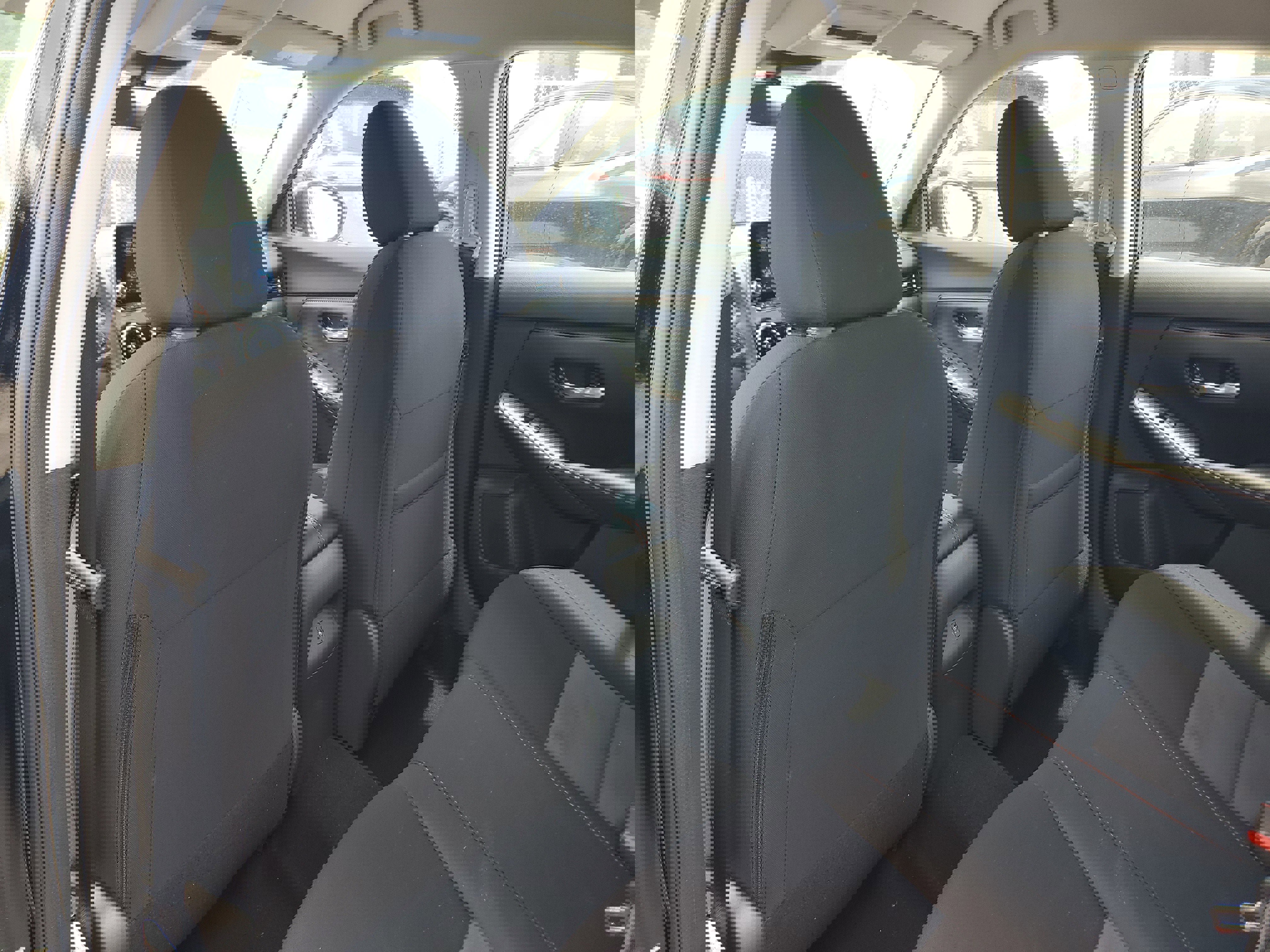 New 2025 Nissan Sentra SR w/ Midnight Edition image 16