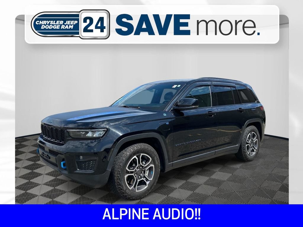 Certified 2022 Jeep Grand Cherokee Trailhawk w/ Luxury Tech Group III AWD/4WD image 1