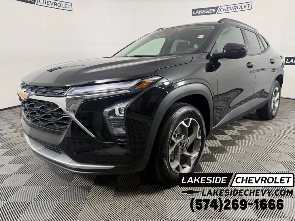 New 2026 Chevrolet Trax LT w/ Driver Confidence Package FWD image 1