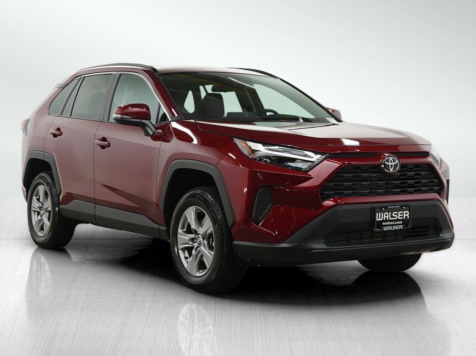 Used 2025 Toyota RAV4 XLE w/ Convenience Package AWD/4WD image 7