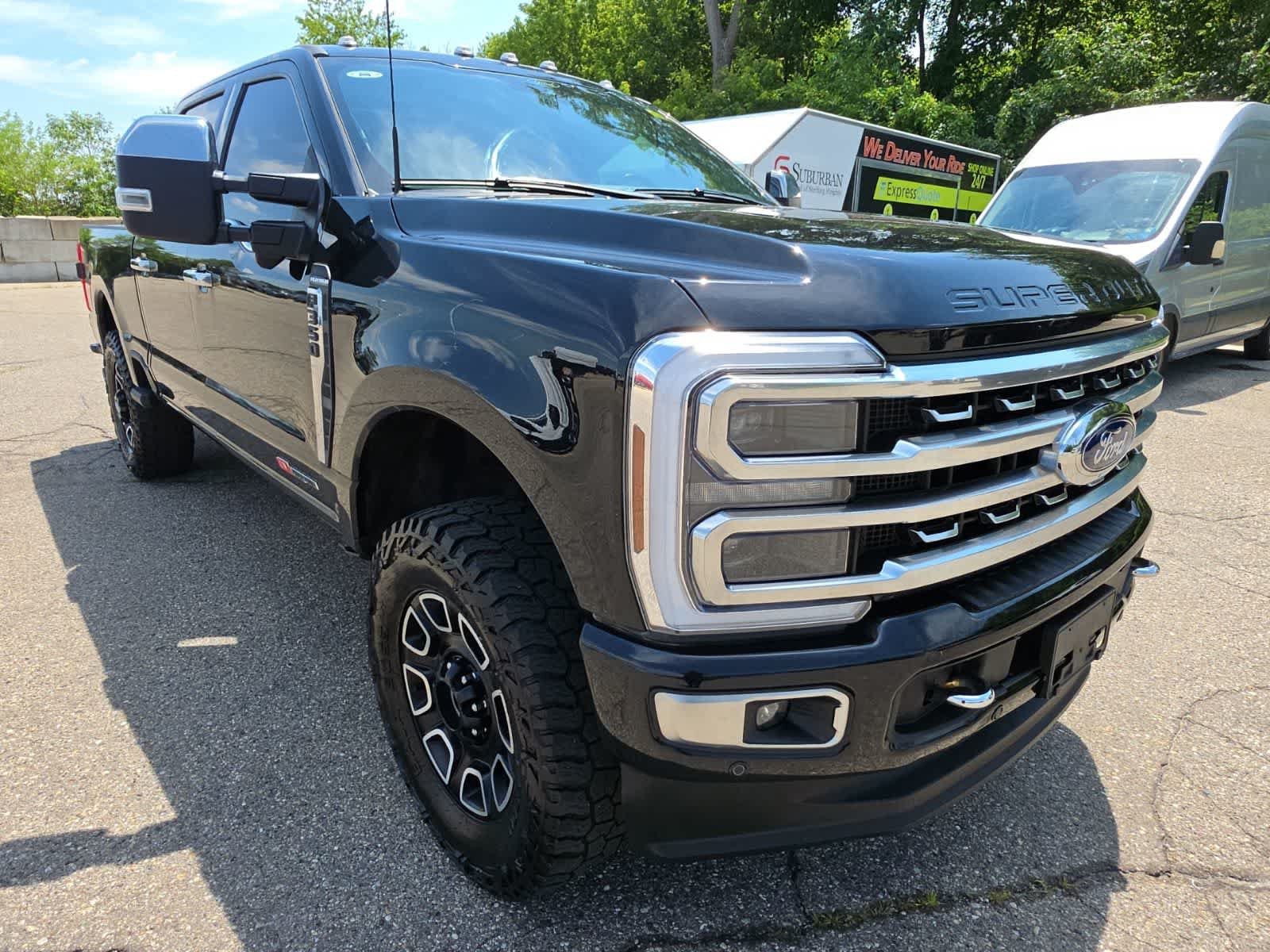 Used 2024 Ford F350 Platinum AWD/4WD image 4