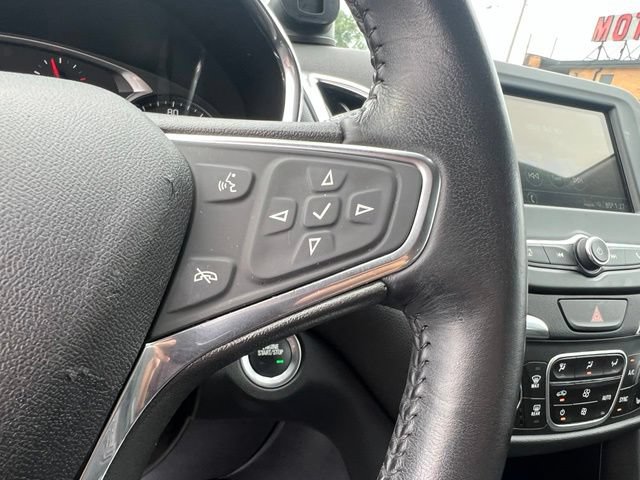 Used 2019 Chevrolet Equinox LT w/ Driver Convenience Package AWD/4WD image 10