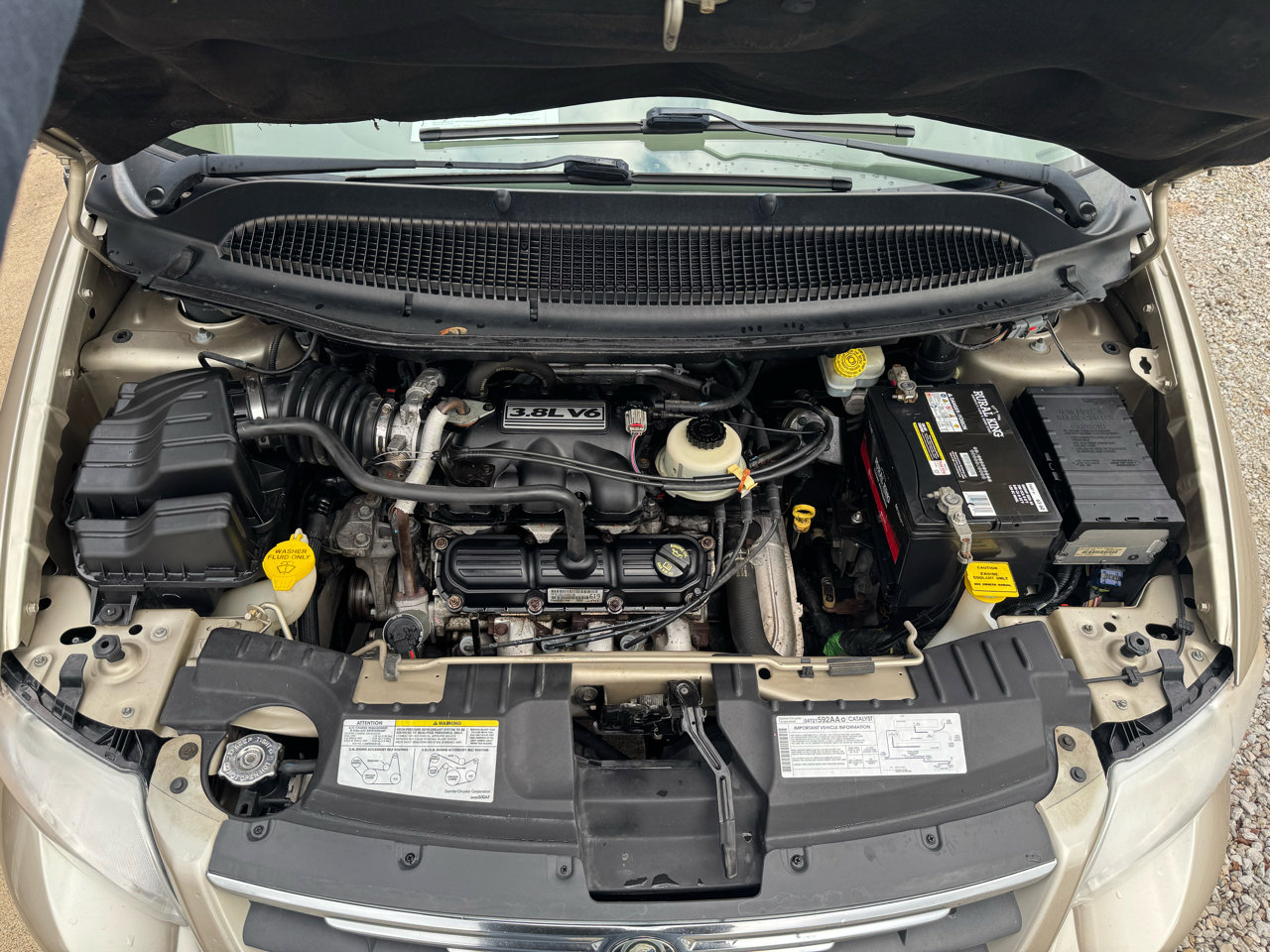 Used 2006 Chrysler Town & Country Touring image 5