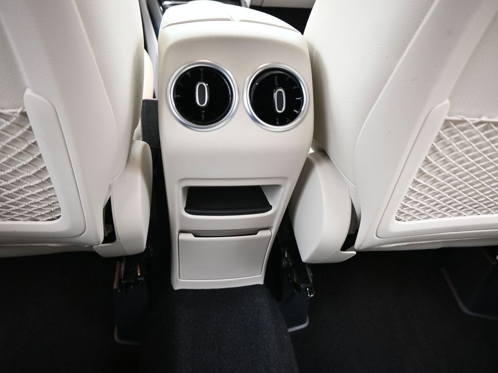 Used 2021 Mercedes-Benz GLA 250 image 37