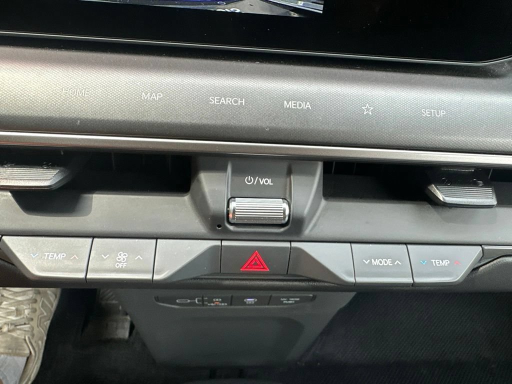 Used 2024 Kia EV9 Light Long Range RWD image 20