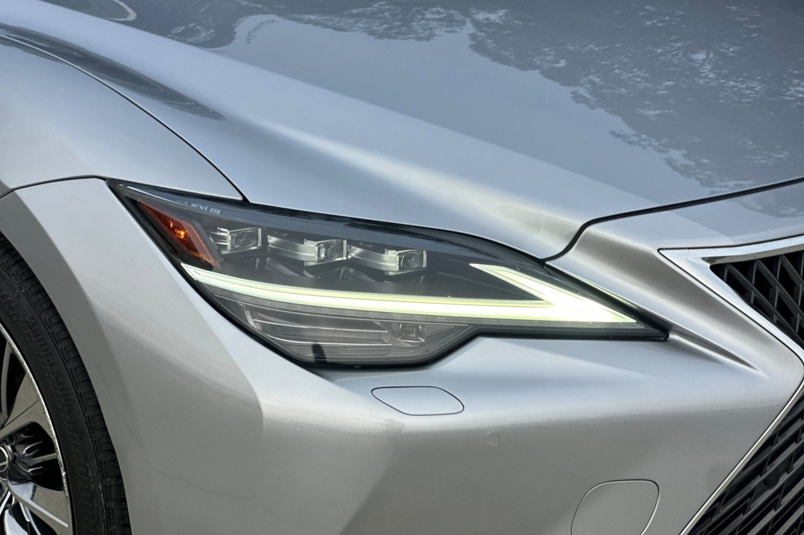 Used 2021 Lexus LS 500 w/ Interior Upgrade Package image 11