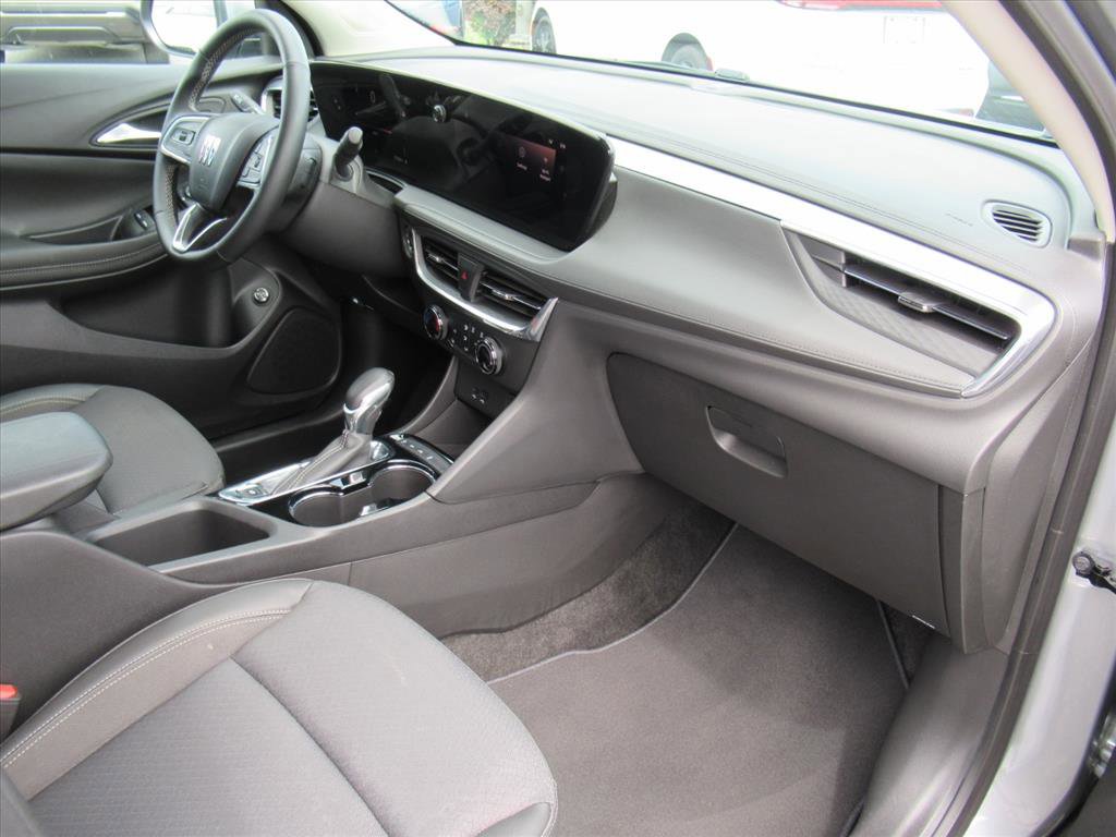 Used 2024 Buick Encore GX Preferred w/ Comfort Package image 11