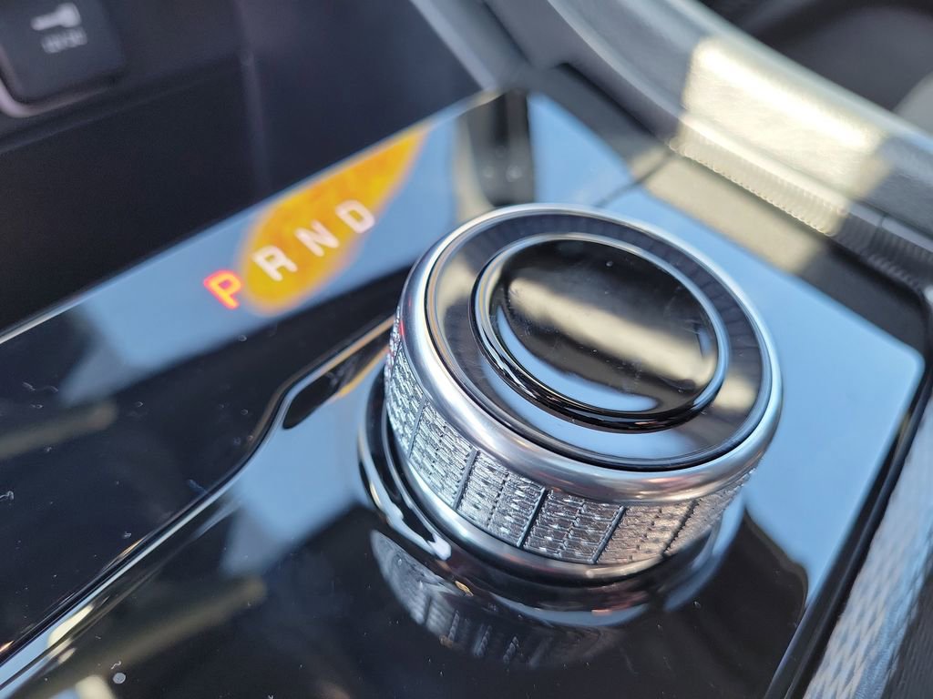 New 2025 Jeep Grand Cherokee L Limited w/ Black Appearance Package image 33