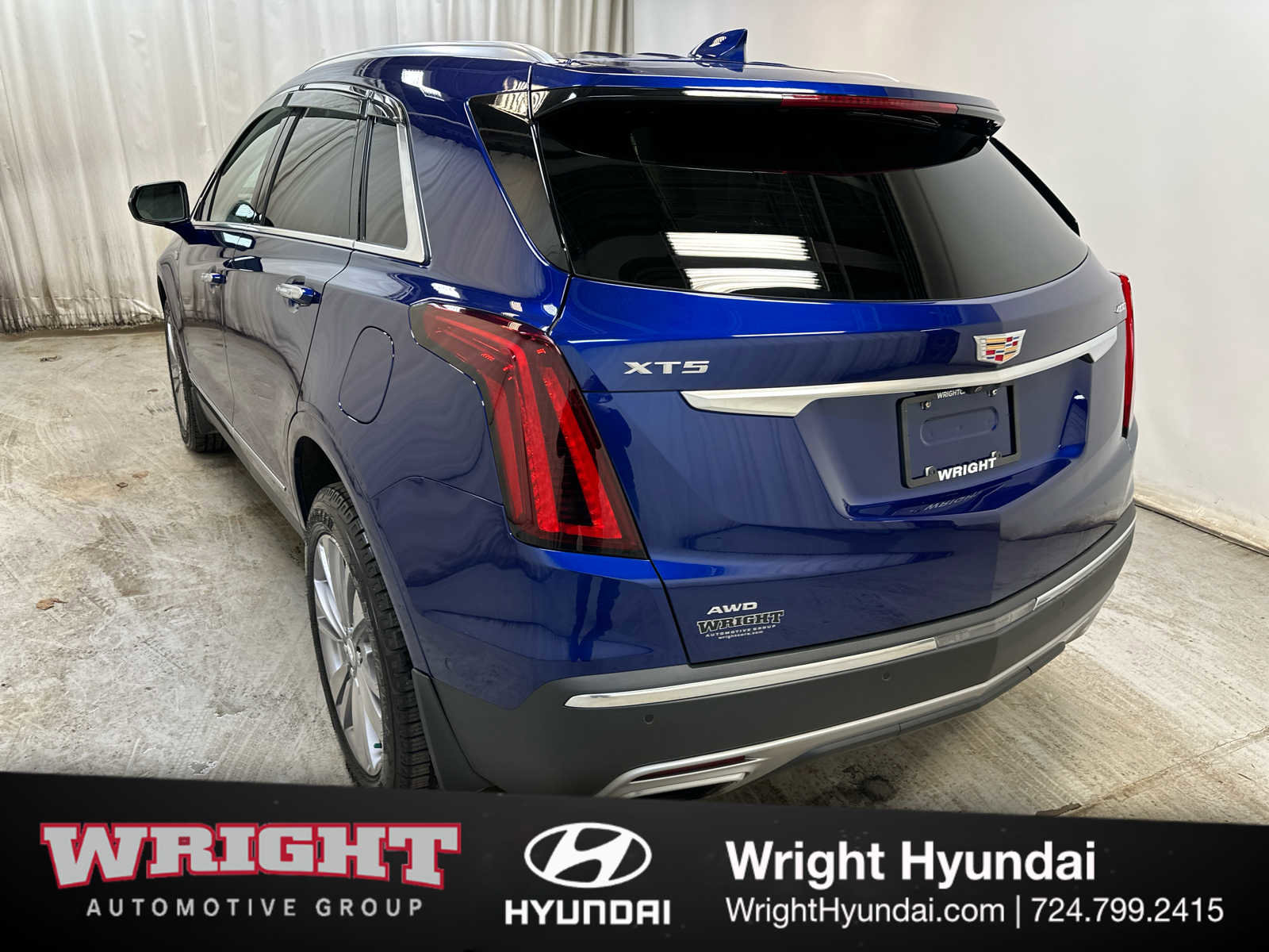 Used 2024 Cadillac XT5 Premium Luxury w/ Technology Package image 4