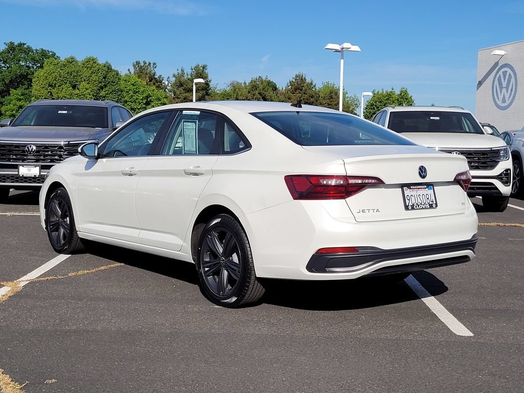 Used 2022 Volkswagen Jetta SE FWD image 8