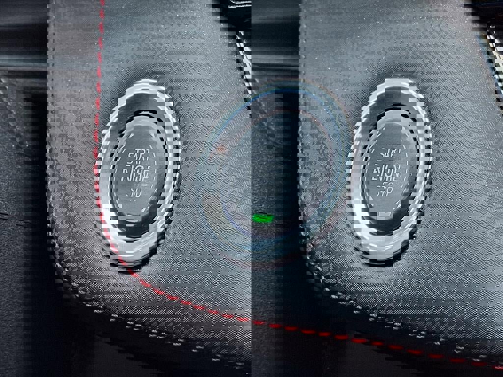 Used 2025 Chevrolet Equinox RS w/ Safety and Technology Package image 11