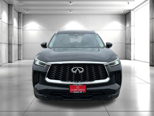 Used 2024 INFINITI QX60 Luxe AWD/4WD image 3