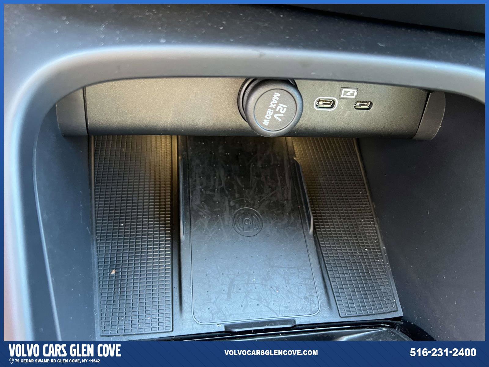 Used 2026 Volvo XC40 B5 Ultra w/ Climate Package image 31