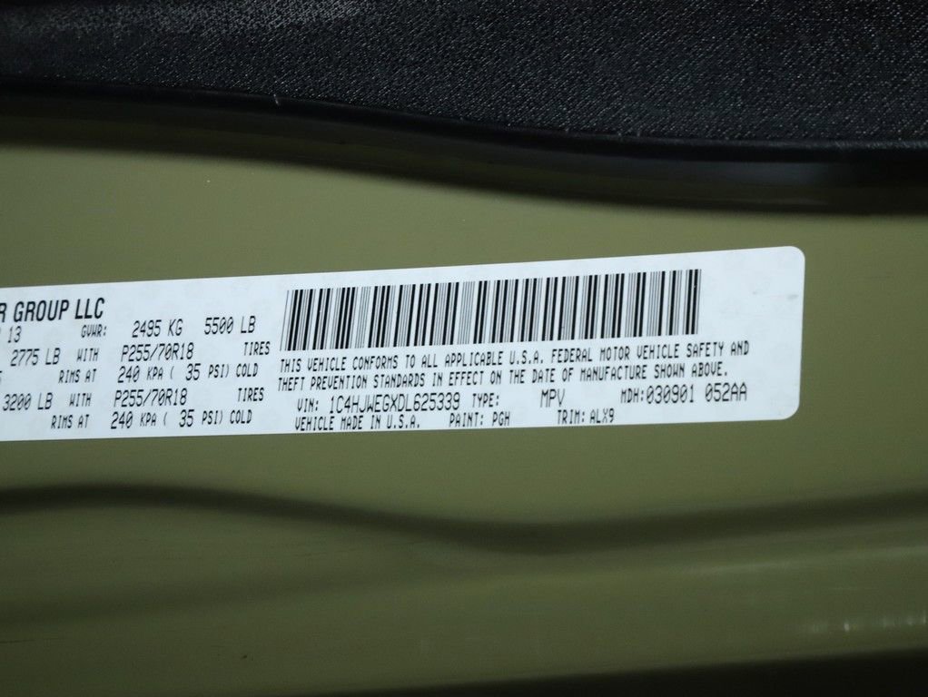 Used 2013 Jeep Wrangler Unlimited Sahara w/ Connectivity Group image 19