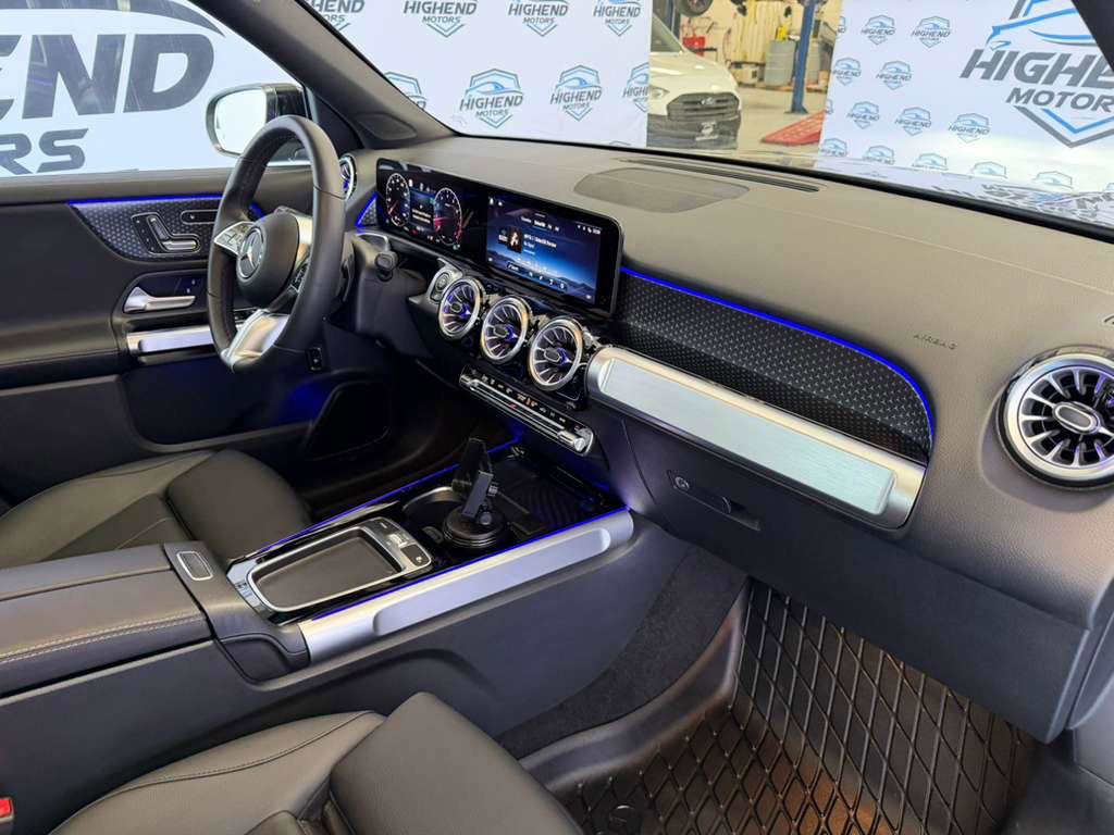Used 2024 Mercedes-Benz GLB 250 4MATIC w/ Driver Assistance Package image 28