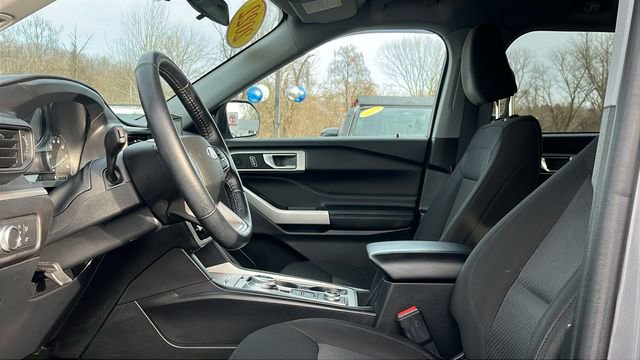Used 2022 Ford Explorer XLT image 10