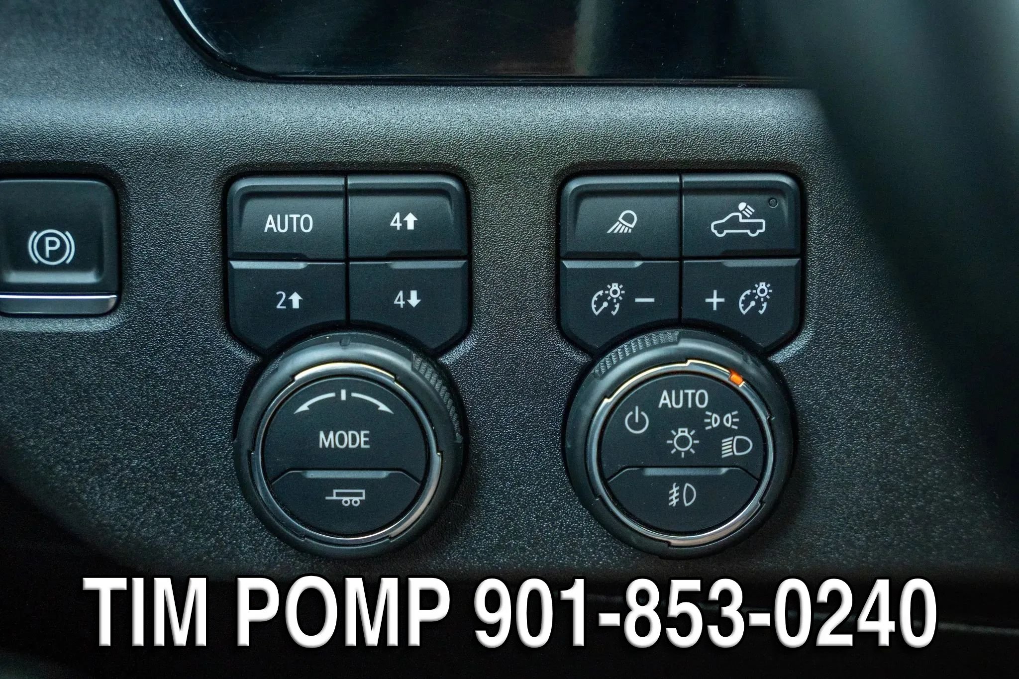 Used 2024 Chevrolet Silverado 2500 LTZ w/ LTZ Plus Package AWD/4WD image 27