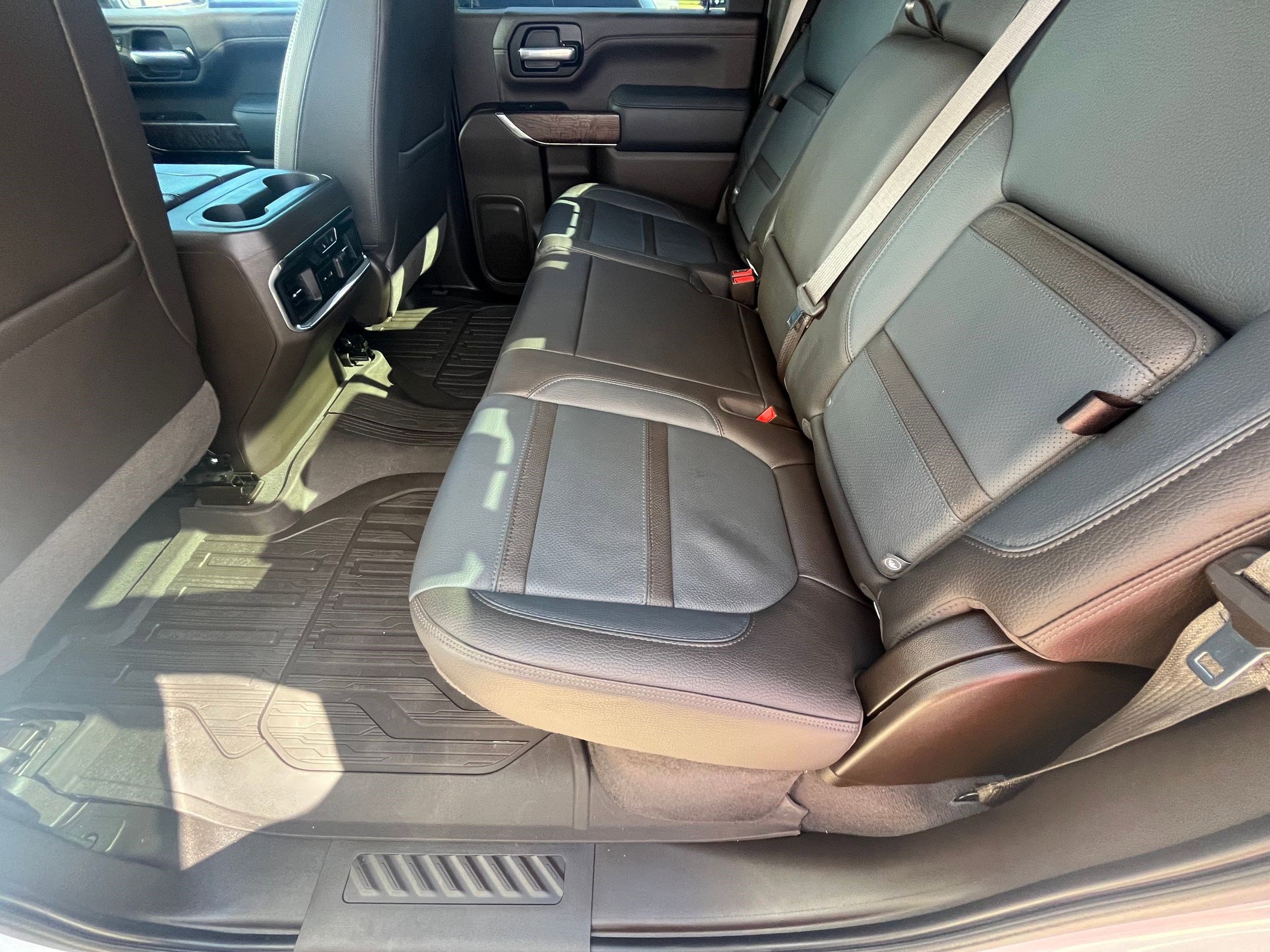 Used 2021 GMC Sierra 3500 Denali w/ Denali Ultimate Package image 13